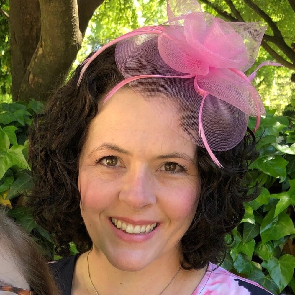 Meet your Posher, Shirley
